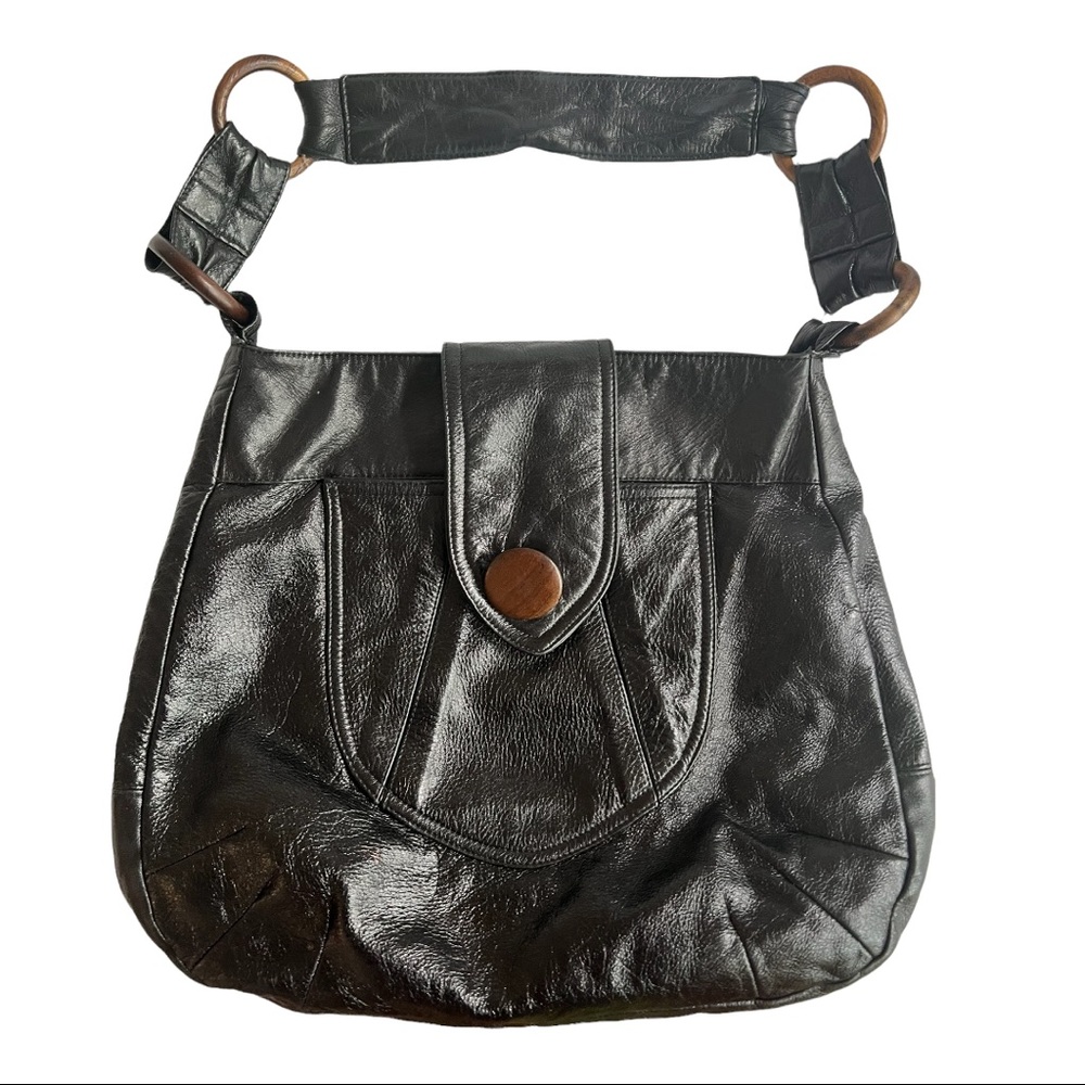 Ananas black leather shoulder bag with wood trim